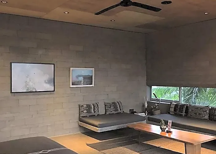 The Slow 4* Canggu (Bali)